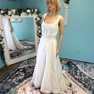 Chic Ivory Bridal Gown